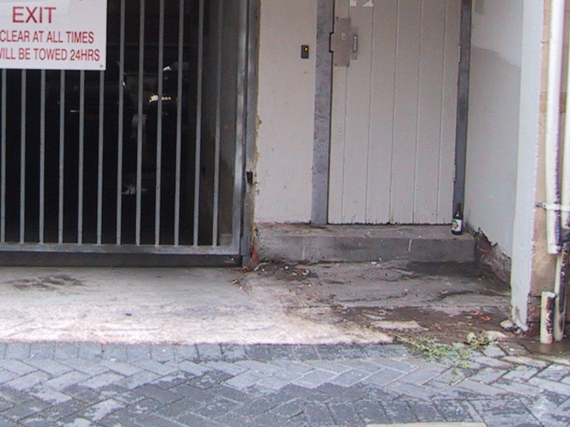 vacant7