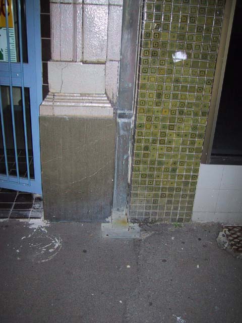 100-0038_img